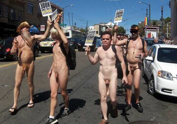 nude studs in public. Photo #4