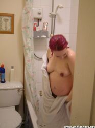 spy cam girls shower. Photo #1