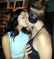 lesbian swinger party. Photo #5