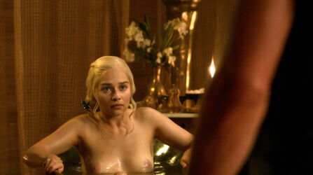 daenerys targaryen topless. Photo #2