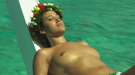 sexy polynesian girl. Photo #4