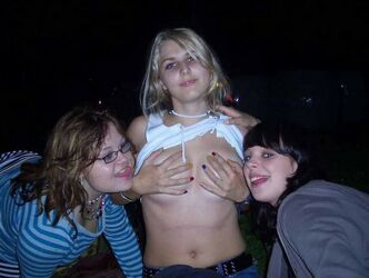 nude lesbians selfie. Photo #1