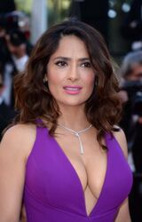 salma hayek boobs. Photo #3